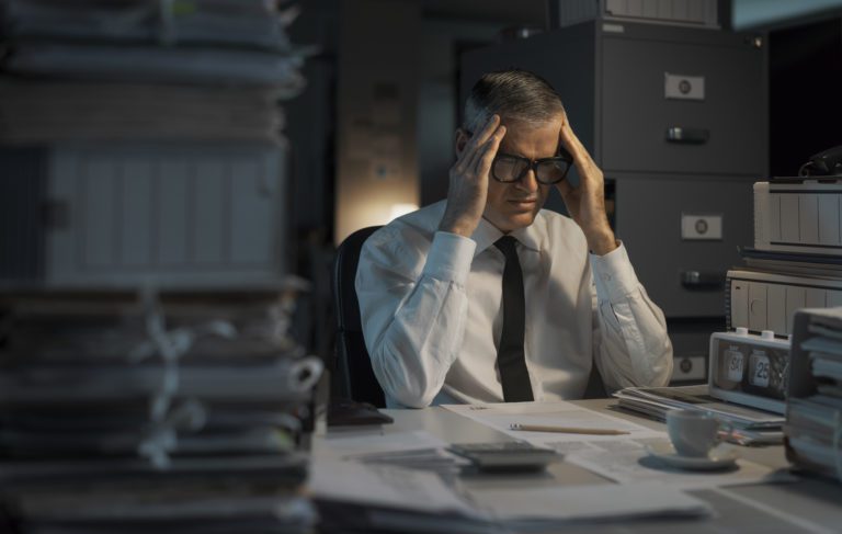Kopfschmerzen durch Stress – Den Teufelskreis verstehen